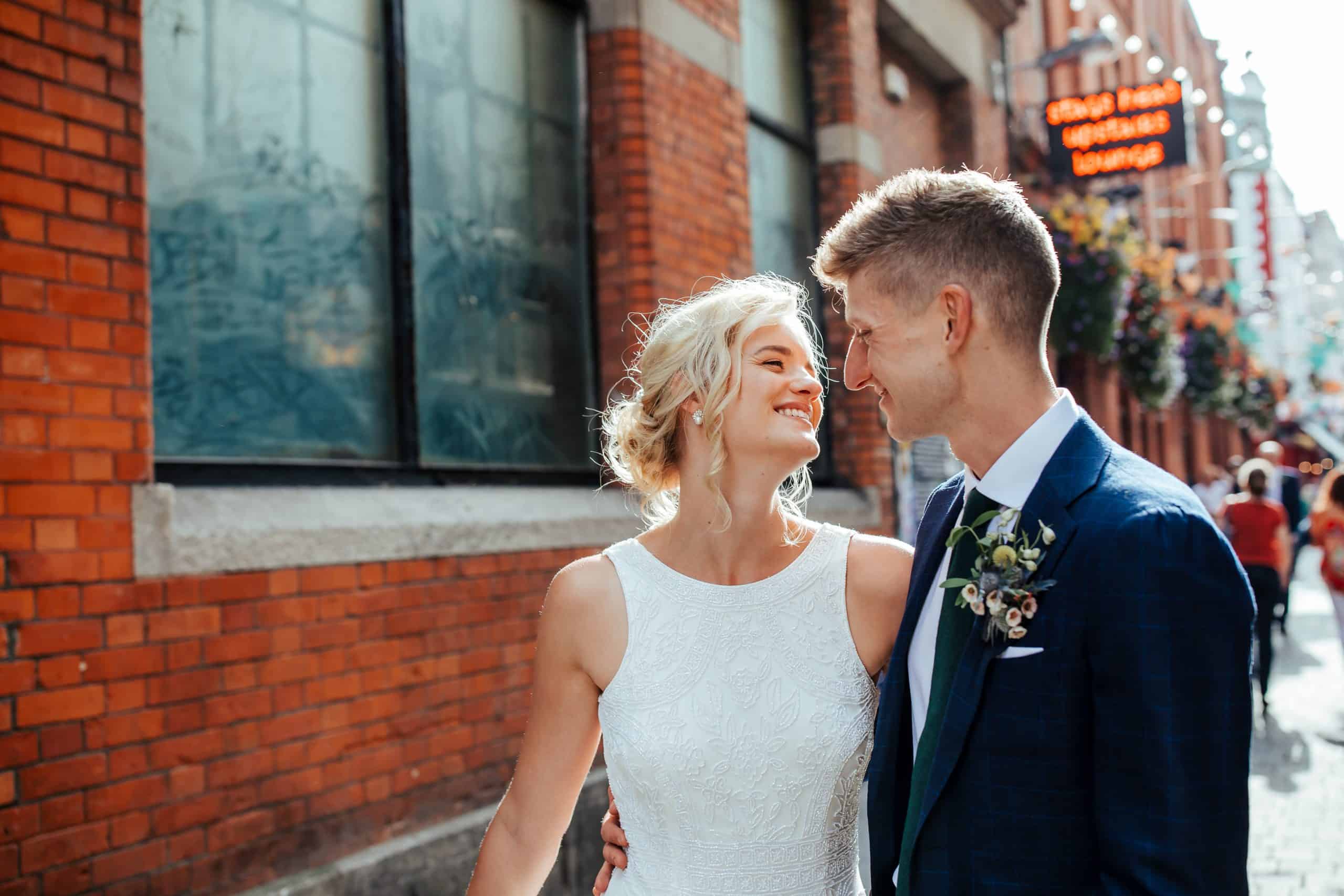 wedding upstyle for short blonde hair